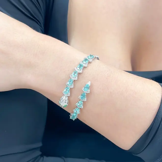Bracelete Serpente de Prata com Cristais, Esmeraldas e Apatitas
