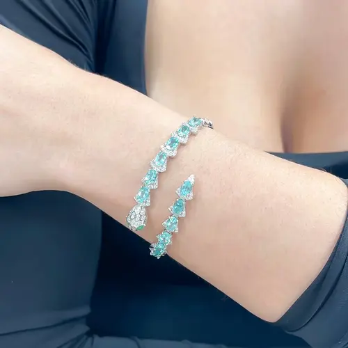 Bracelete Serpente de Prata com Cristais, Esmeraldas e Apatitas