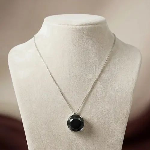 Pingente Ponto de Luz de Ouro Branco com Corrente e Diamante Negro de 90 pts.