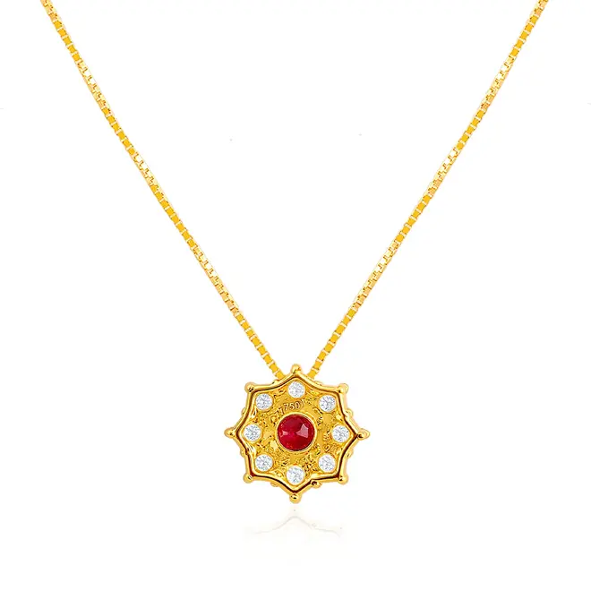 Pingente Flor com Corrente de Ouro Amarelo, com Cristais Brancos e Vermelho