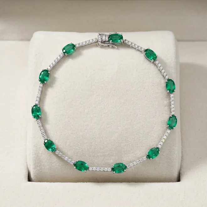 Pulseira de Ouro Branco com Diamantes e Esmeraldas