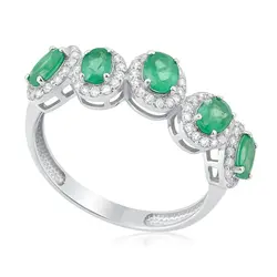 Anel Oval de Ouro Branco com Diamantes e Esmeraldas