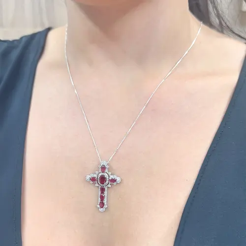 Pingente Cruz de Prata com Cristais e Rubis Ovais