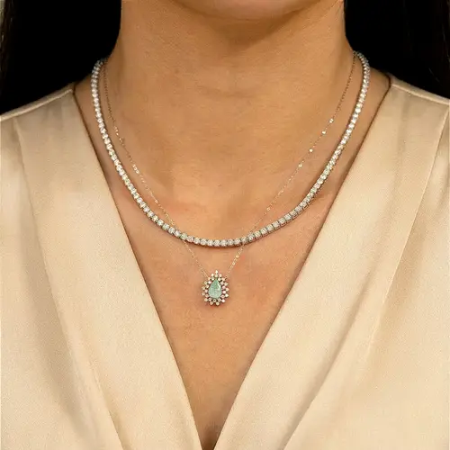 Colar de Ouro Branco com e Diamantes e Turmalina Paraíba de 1,77 Cts.