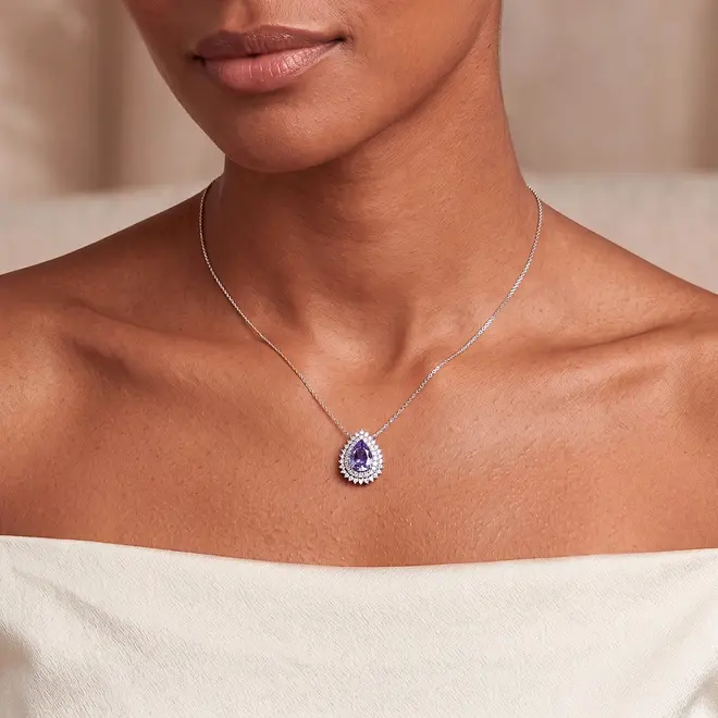 Pingente com Corrente de Ouro Branco, Diamantes e Tanzanita