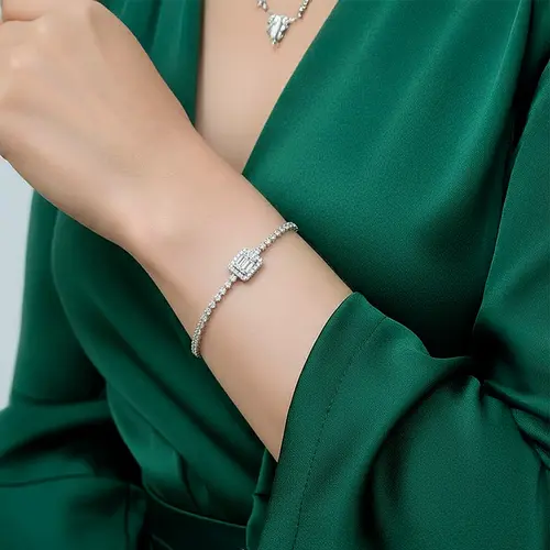 Pulseira Riviera de Ouro Branco com Diamantes totalizando 79 pts.