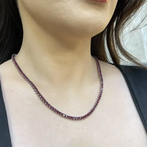 Gargantilha de Prata com Rubis