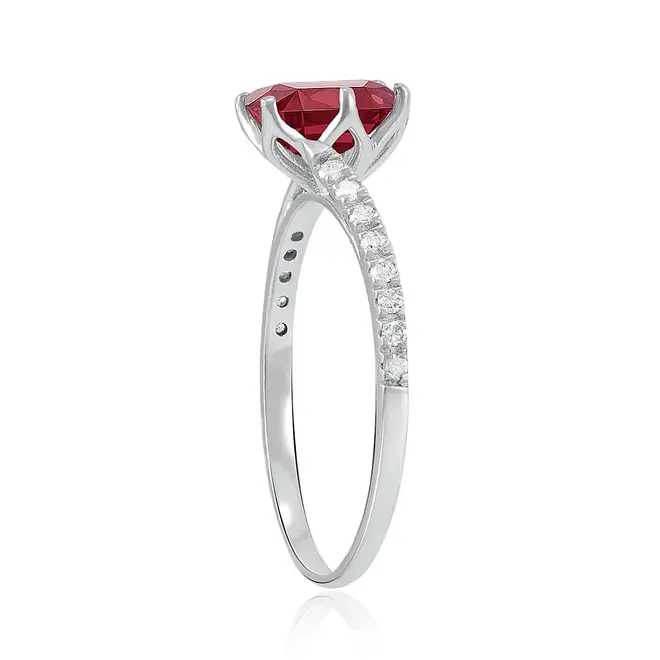 Anel Solitário de Ouro Branco com Diamantes e Rubi de 1,20 Cts.