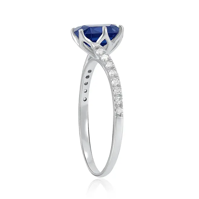 Anel Solitário de Ouro Branco com Diamantes e Safira de 1,20 Cts.