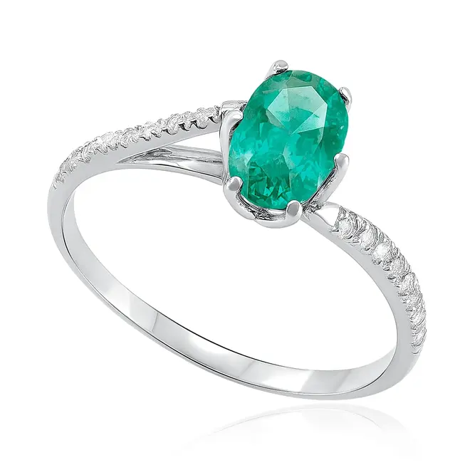 Anel  de Ouro Branco com Diamantes e Esmeralda de 1,20 Cts.