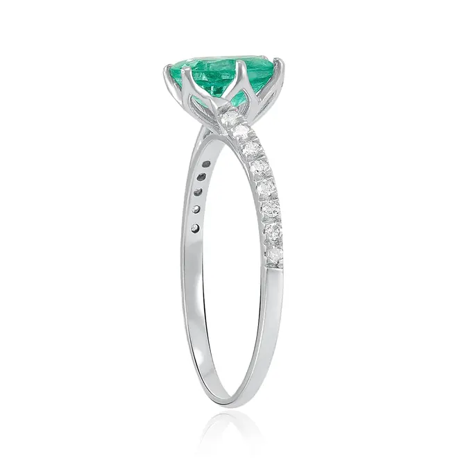 Anel  de Ouro Branco com Diamantes e Esmeralda de 1,20 Cts.