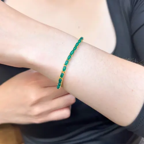 Pulseira de Prata com Cristais Esmeralda e Acabamento em Ouro Amarelo