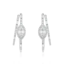 Par de Brincos de Ouro Branco com Diamantes totalizando 1,51 Cts.