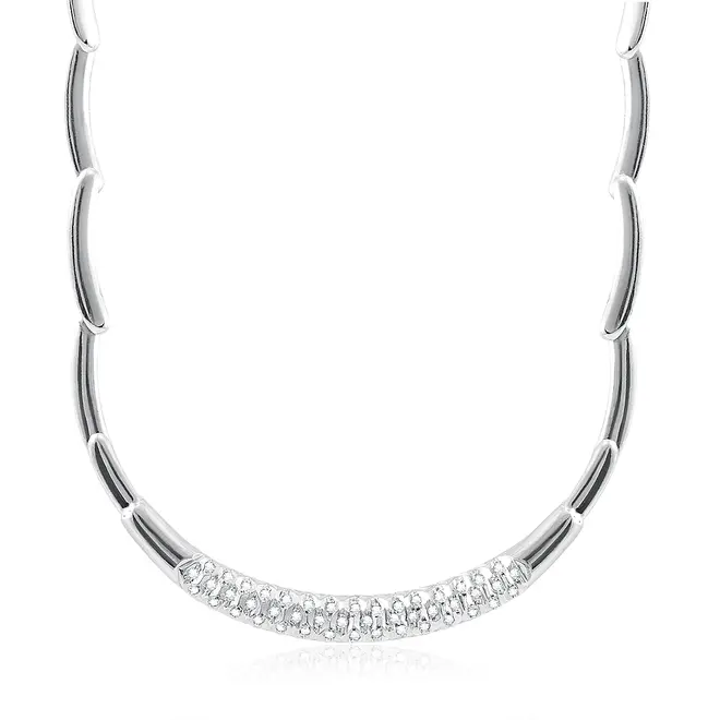 Gargantilha de Ouro Branco com Diamantes totalizando 40 pts.