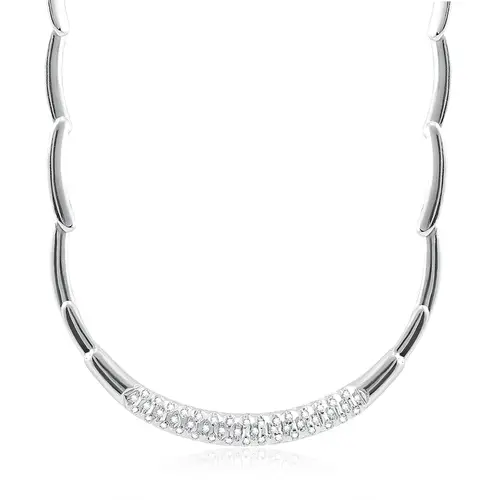 Gargantilha de Ouro Branco com Diamantes totalizando 40 pts.