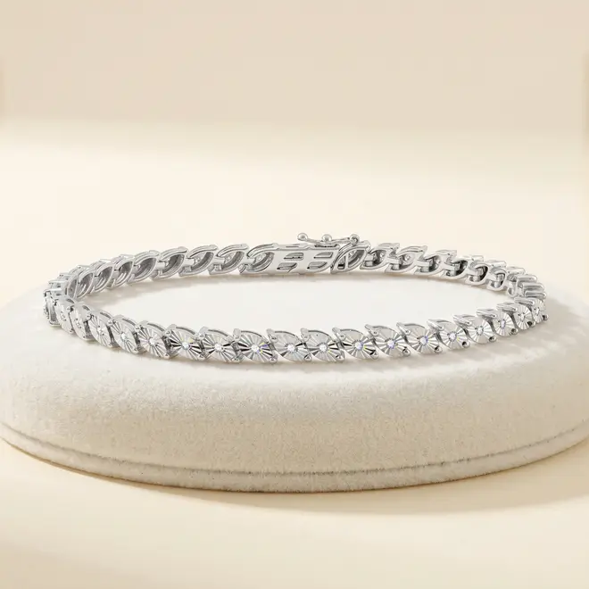 Pulseira Navete de Ouro Branco com 41 Diamantes