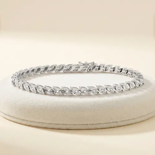 Pulseira Navete de Ouro Branco com 41 Diamantes