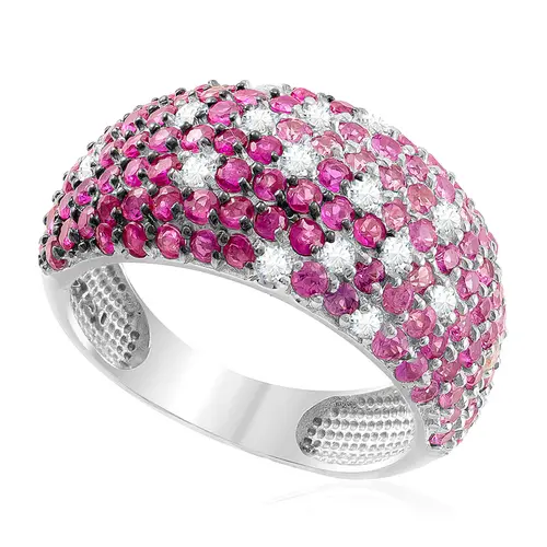 Anel Pavê de Ouro Branco com Rubis e Diamantes.