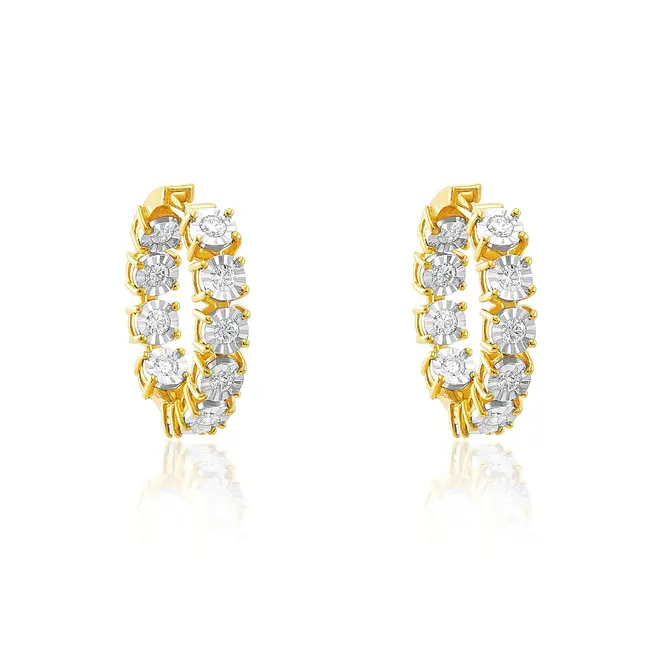 Par de Brincos Argola de Ouro Amarelo com Diamantes