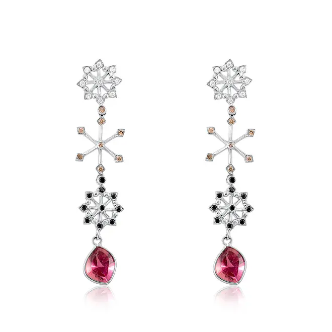 Par de Brincos de Ouro Branco com 56 Diamantes e Turmalinas Rosa
