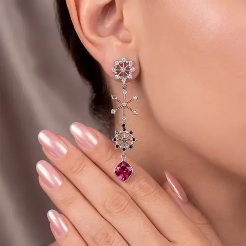 Par de Brincos de Ouro Branco com 56 Diamantes e Turmalinas Rosa