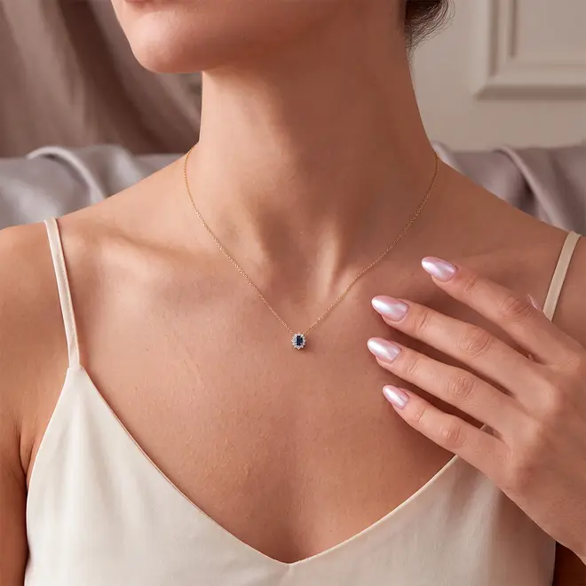 Pingente de Ouro com Safira e Diamantes