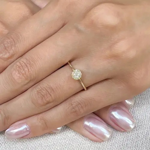 Anel Chuveiro de Ouro Amarelo 18K e Diamantes totalizando 7 pts.