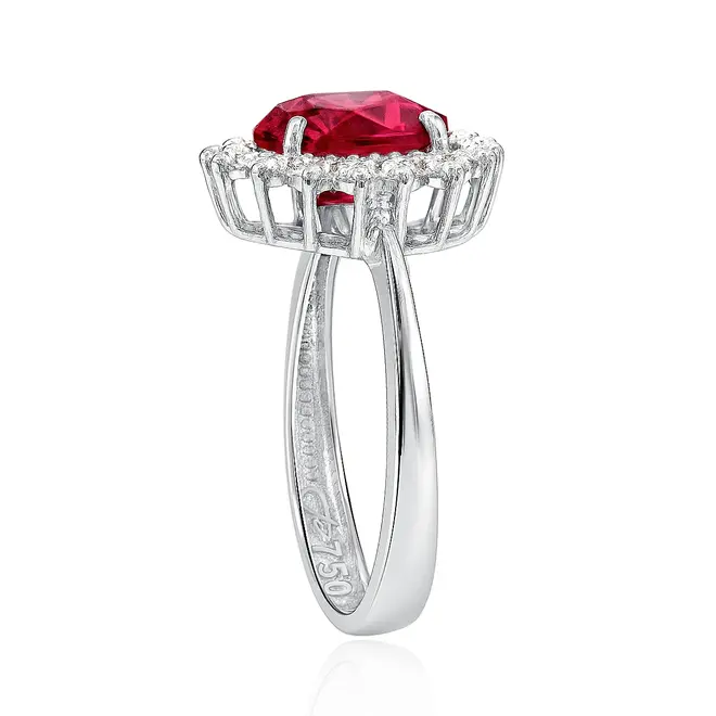 Anel Ouro Branco 18K com Diamantes e Rubelita Oval de 2,60 Cts.