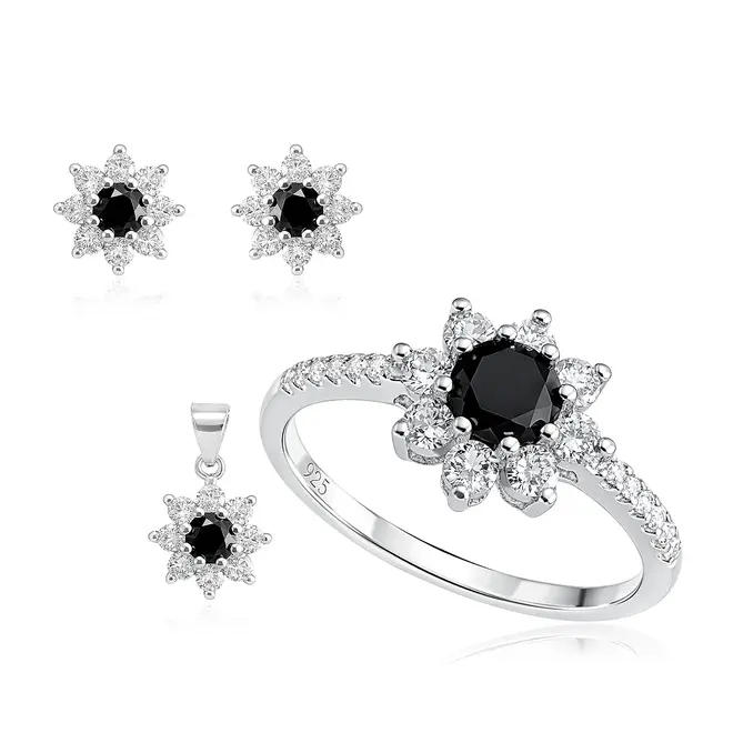 Conjunto de Anel, Par de Brincos e Pingente em Prata com Moissanites e Diamantes Negros 3,20 Cts