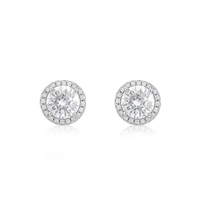Conjunto Anel e Par de Brincos de Diamantes de Laboratório totalizando 9,0 Cts.
