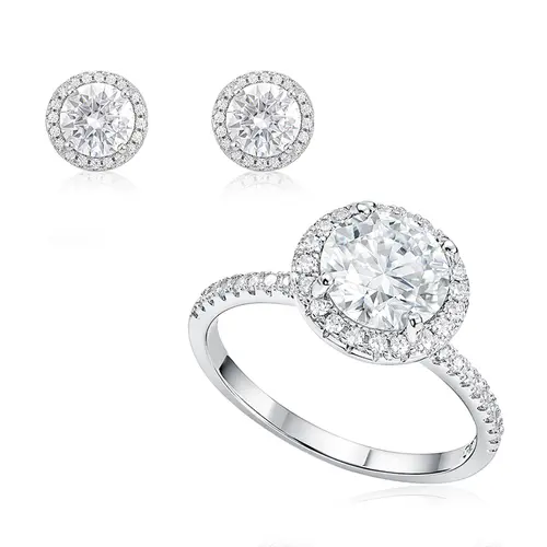 Conjunto Anel e Par de Brincos de Diamantes de Laboratório totalizando 9,0 Cts.