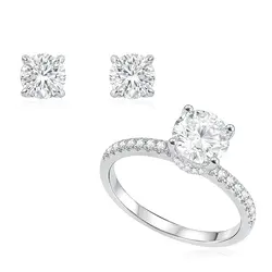 Conjunto Anel e Par de Brincos de Diamantes de Laboratório totalizando 3,0 Cts.