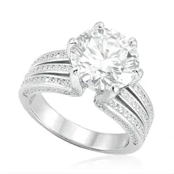 Anel de Prata com  Moissanite de 8,0 Cts.