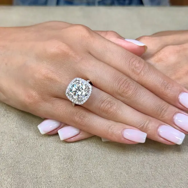 Anel de Prata com Moissanite de 10,0 Cts.
