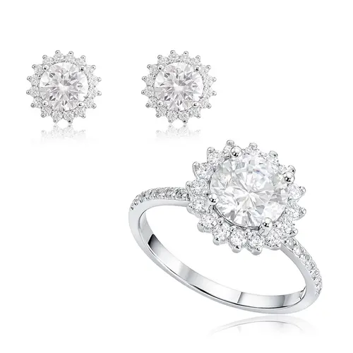 Conjunto Anel e Par de Brincos de Diamantes de Laboratório totalizando ? Cts