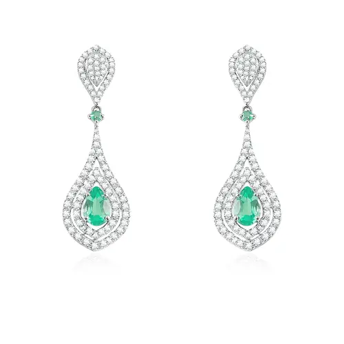 Par de Brincos de Ouro Branco com Diamantes e Esmeraldas totalizando 85 pts.