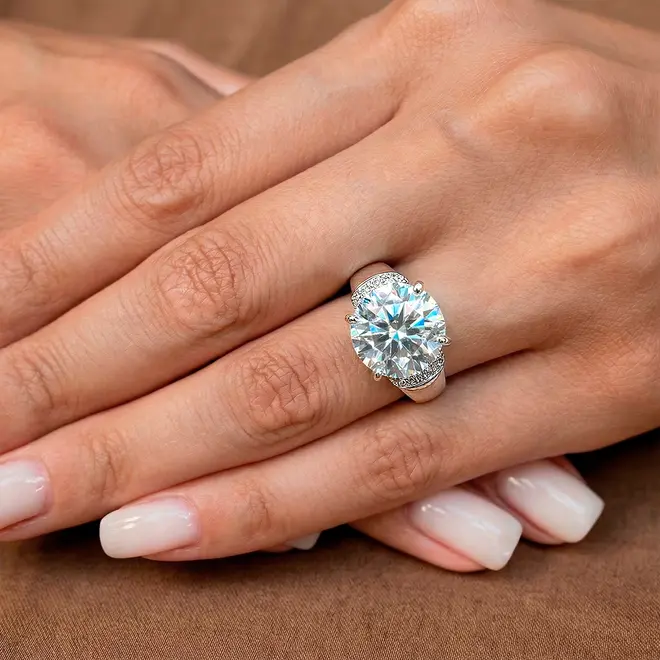 Anel de Prata com Moissanite