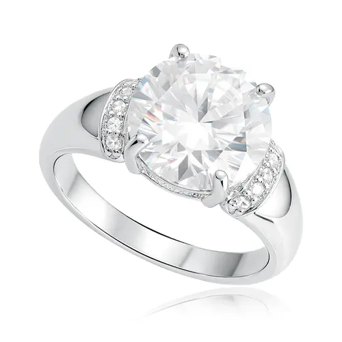 Anel de Prata com Moissanite