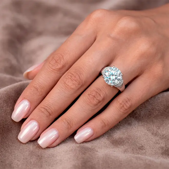 Anel de Prata com Moissanite