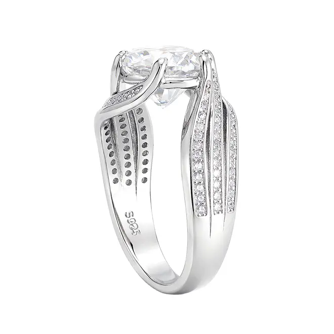 Anel de Prata com  Moissanite de 6 Cts.