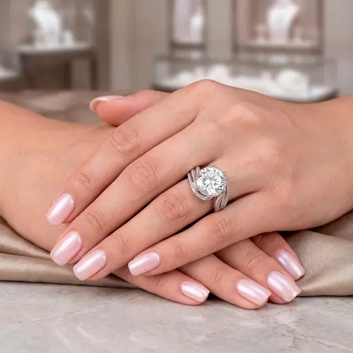 Anel de Prata com  Moissanite de 6 Cts.