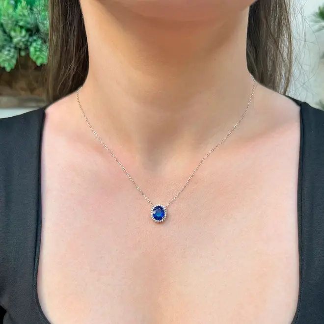 Pingente e Corrente de Ouro Branco com 22 Diamantes e Tanzanita de 2,2 ct 122869