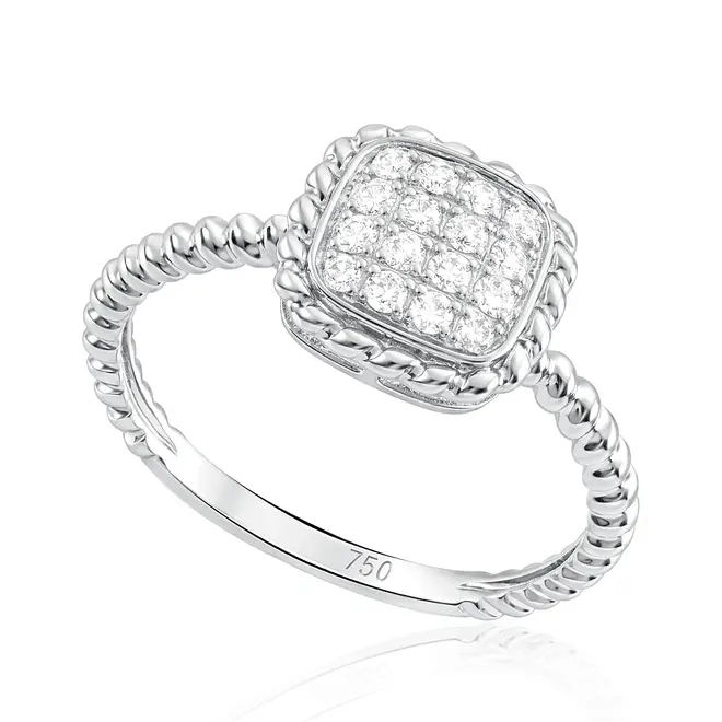 Anel de Ouro Branco com Diamantes totalizando 17 pts.