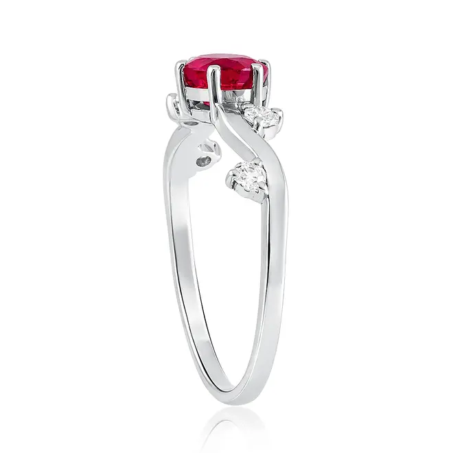 Anel Trabalhado em Ouro Branco com Diamante e Rubi de 80 Pts.