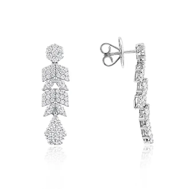 Par de Brinco de Ouro Branco com Diamantes Totalizando 1,75 Cts.
