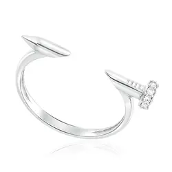 Anel Desing Prego em Ouro Branco com Diamantes.