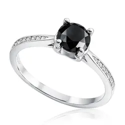 Anel de Prata com Diamante Negro de 1,5 Cts..