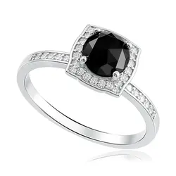 Anel de Prata com Diamante Negro de 1,5 Cts..