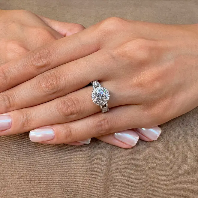 Anel de Prata com Moissanite.
