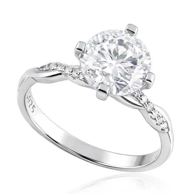 Anel de Prata com Moissanite.